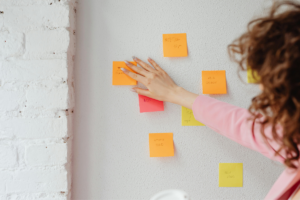 clareza é subtração no ambiente profissional representada por redução de estímulos e foco nas prioridades